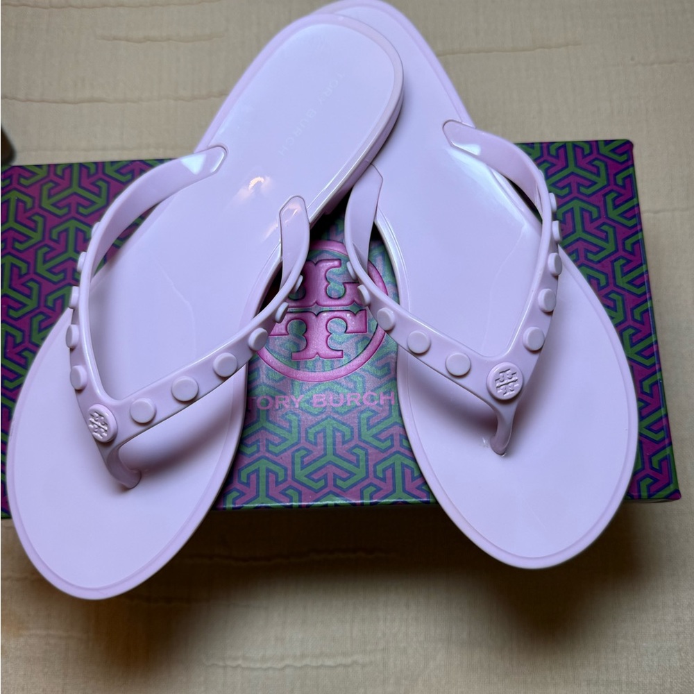 Tory Burch Women’s Studded, Jelly, Thong Sandals Size 6. Color: Petunia/Pink